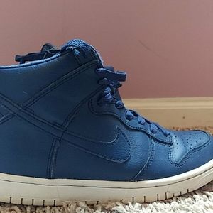 Navy blue nike dunk